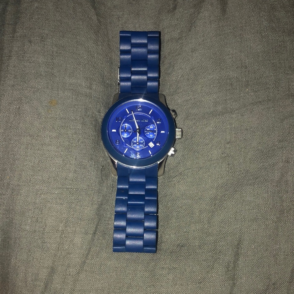 Never worn mens Micheal Kors watch